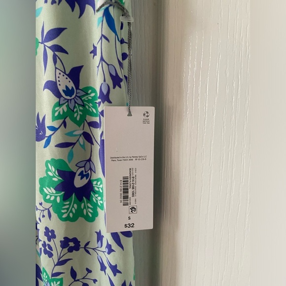 Liz Claiborne casual blouse size-S - Picture 2 of 5